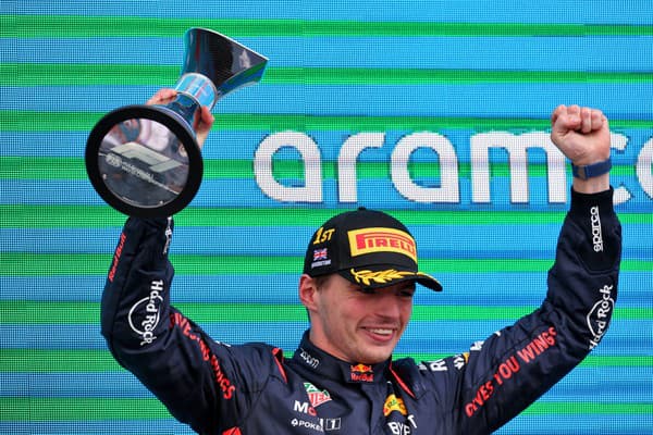 Max Verstappen vládne aktuálnemu ročníku F1.