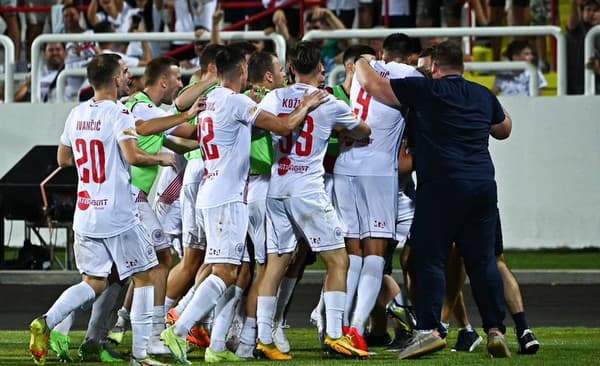 Ak Slovan postúpi, pocestuje do Bosny. 