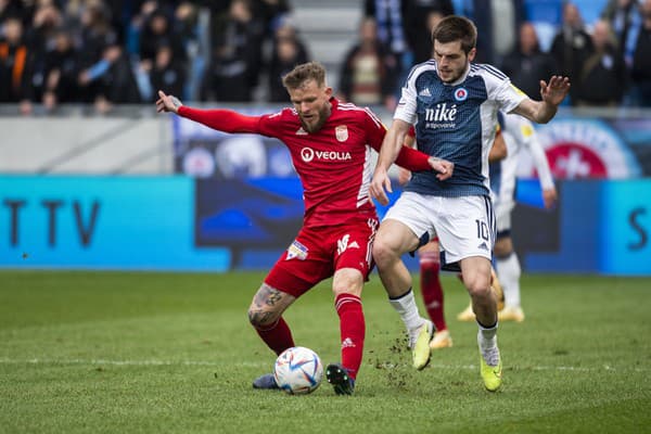 Giorgi Čakvetadze v drese Slovana Bratislava.