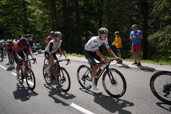 Tadej Pogačar ovládol 20. etapu Tour de France 2023.