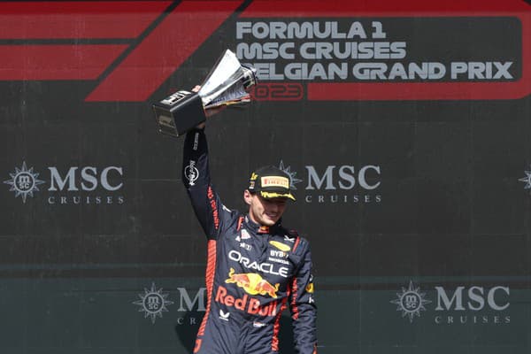 Max Verstappen sa v Belgicku radoval z ôsmej výhry v sérii.