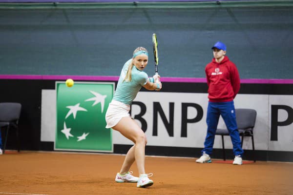 Slovenská tenistka Rebecca Šramková postúpila do druhého kola v dvojhre na challengri v poľskom meste Grodzisk Mazowiecki. 