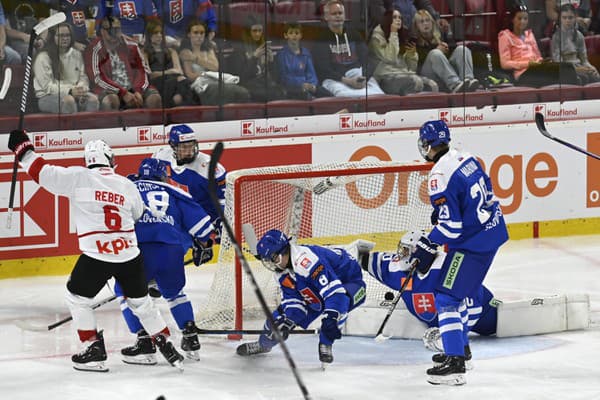 Slovenskí reprezentanti do 18 rokov ťahali proti Švajčiarsku za kratší koniec povrazu.