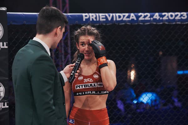 Modelka, influencerka či nádej ženskej bojovej MMA scény. Aj tak by sa dalo opísať Veroniku Zajícovú.