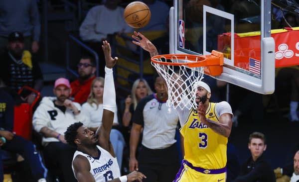 Americký basketbalista Anthony Davis.