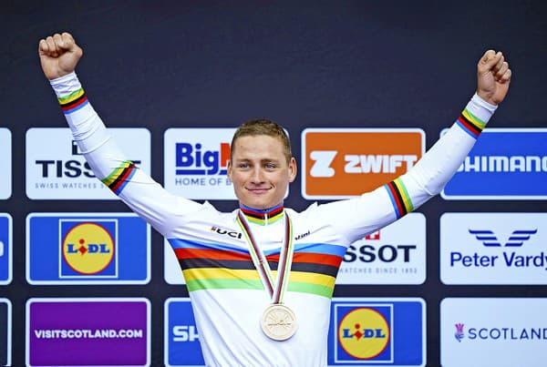 Holandský cyklista Mathieu van der Poel cítil na stupni víťazov obrovskú satisfakciu.