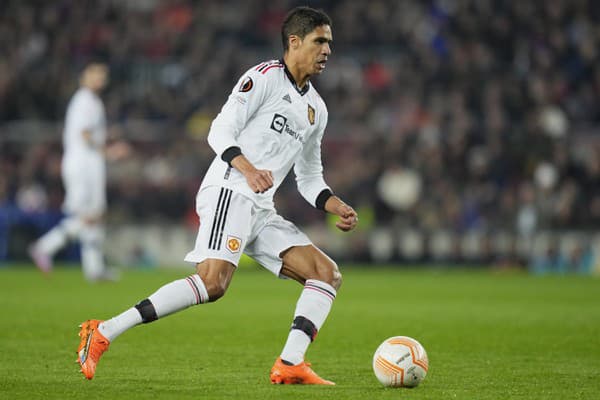 Francúzsky futbalista Raphael Varane v drese Manchestru United.