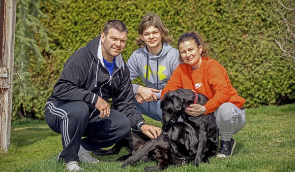 Manželka Martina i syn Oliver podporujú Jožka v jeho dlhej kariére.