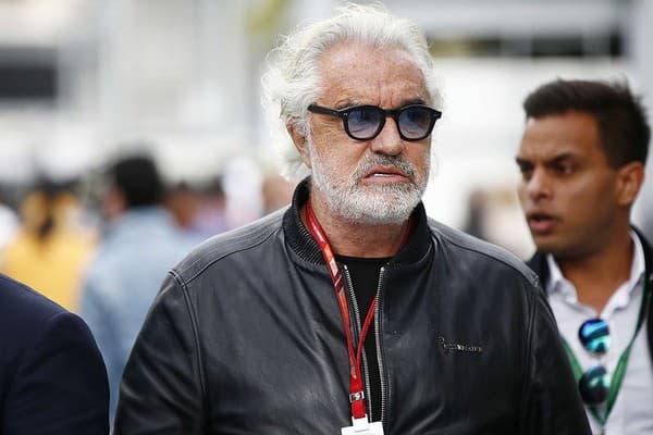 Briatore tvrdí, že Maxova dominancia efjednotke neškodí. Naopak.