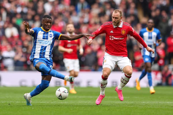 Liverpool sa dohodol na prestupe ekvádorského futbalistu Moisésa Caiceda (vľavo) z Brightonu. 