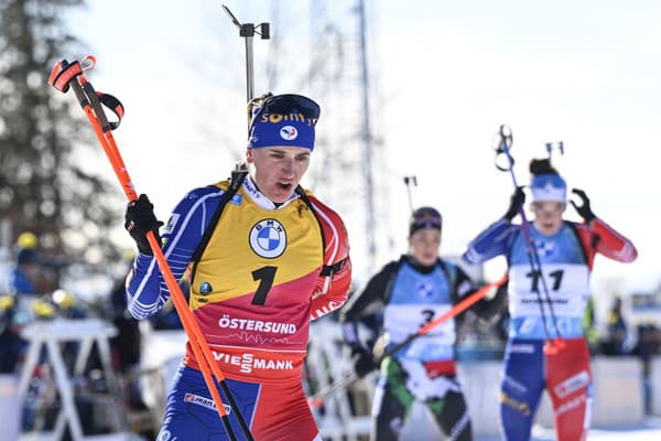 Francúzska biatlonistka Julia Simonová čelí vážnemu obvineniu.