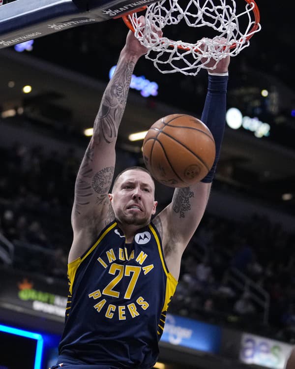 Nemecký basketbalista Daniel Theis je hráčom Indiany Pacers. 