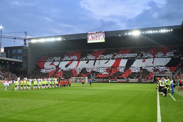Na snímke nástup hráčov počas odvetného zápasu 3. predkola Európskej konferenčnej ligy (EKL) medzi FC Spartak Trnava - Lech Poznaň.
