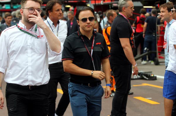 Brazílsky pretekár Felipe Massa.