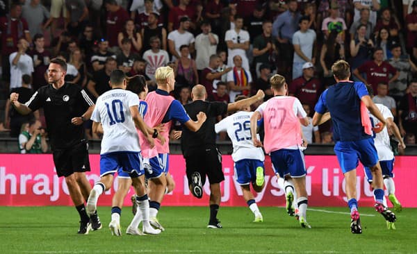 Futbalisti FC Kodaň v zostave so slovenským obrancom Denisom Vavrom sa priblížili postupu do skupinovej fázy Ligy majstrov. 