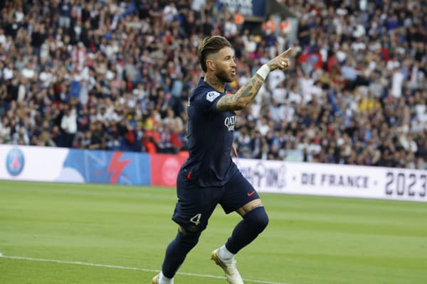 Sergio Ramos naposledy hájil farby francúzskeho PSG.