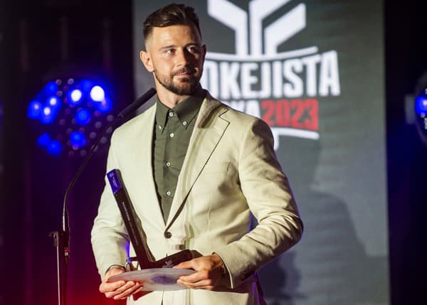 Tomáš Tatar získal ocenenie Hokejista roka a najlepší útočník (Cena Jozefa Golonku) počas vyhlásenia ankety Hokejista roka 2023.