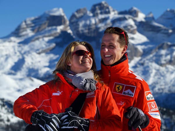 Corinna a Michael Schumacherovci na lyžovačke v Madonna di Campiglio v roku 2005. Práve lyžovačka o pár rokov neskôr sa pre Michaela stala osudnou.