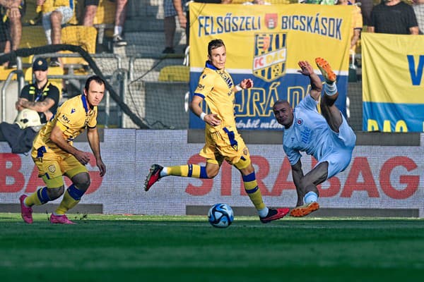 Zľava hráči DAC Miroslav Káčer a Carlos Aleandre Alex Reis Pinto