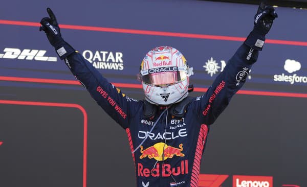 Max Verstappen sa teší z ďalšieho triumfu.