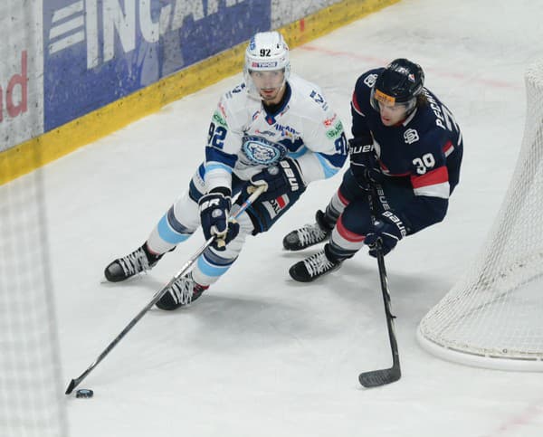 Slovan Bratislava odsunul Nitru na posledné miesto Tipos extraligy.