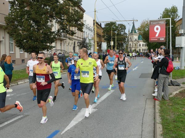 V Tóthovom prvom maratóne v živote sa mu podarilo zabehnúť lepší čas ako pôvodne dúfal. 