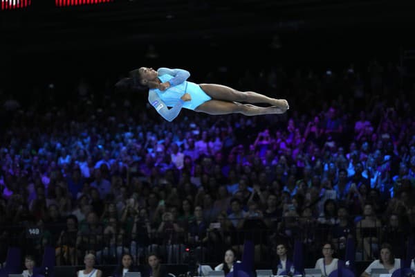 Americká gymnastka Simone Bilesová predviedla ako prvá žena na majstrovstvách sveta na preskoku takzvaného Jurčenka.