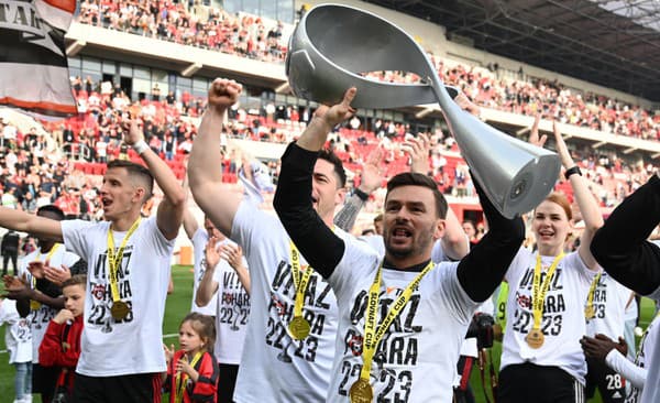 Posledné dva ročníky Slovnaft Cupu vyhrali futbalisti Spartaka Trnava.