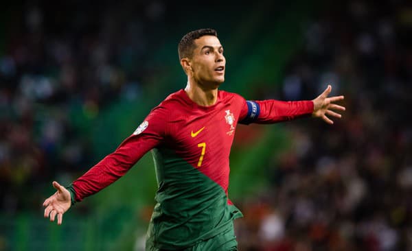 Cristiano Ronaldo v drese Portugalska.