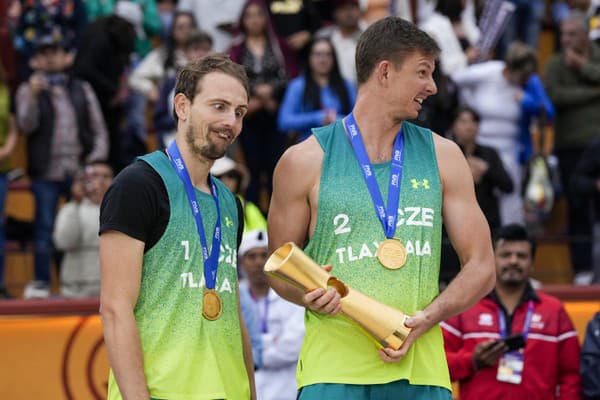  Česi Ondřej Perušič (29) a David Schweiner (29)