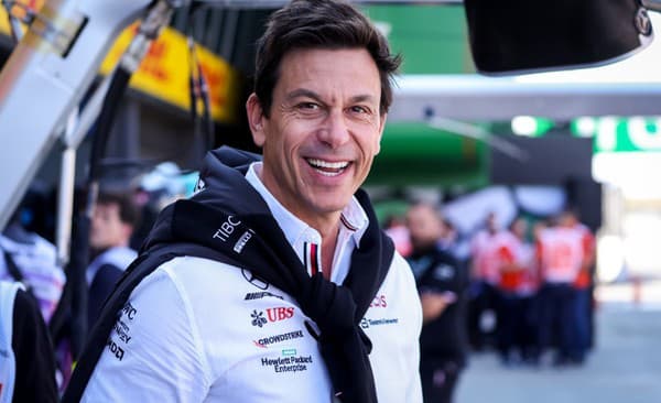 Prvý muž Mercedesu Rakúšan Toto Wolff.