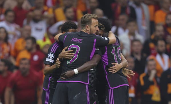 Futbalisti Bayernu Mníchov zvíťazili v utorňajšom dueli A-skupiny Ligy majstrov na pôde Galatasarayu Istanbul 3:1.