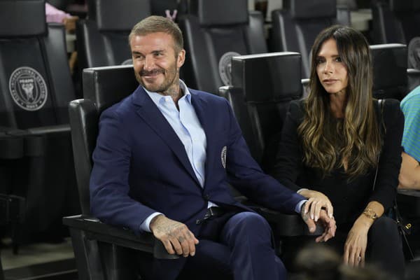 David Beckham a manželka Victoria.  