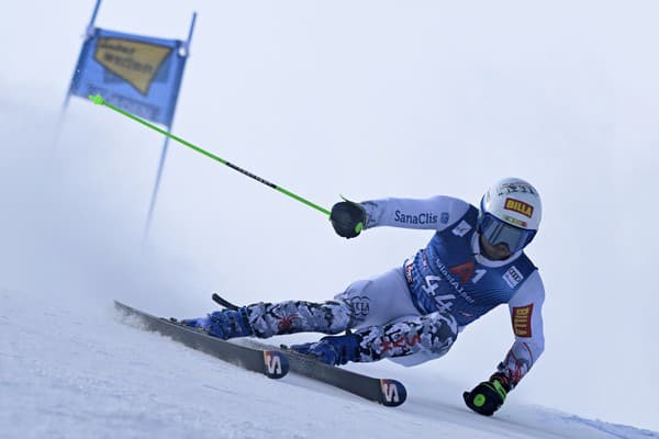 Andreas Žampa na trati v 1. kole obrovského slalomu Svetového pohára v rakúskom Söldene