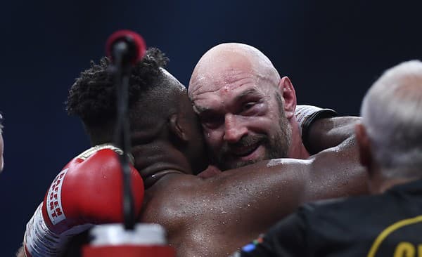 V saudskoarabskom Rijáde sa proti sebe postavili Tyson Fury a Francis Ngannou.