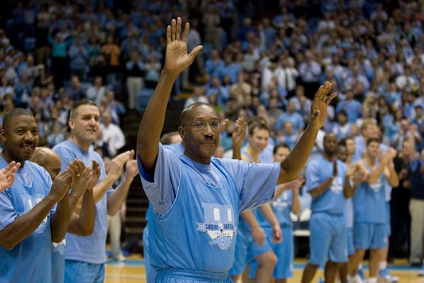 Vo veku 69 rokov zomrel basketbalista Walter Davis.
