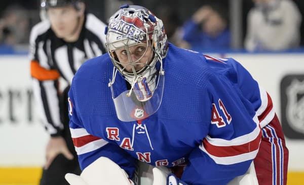 Slovenský hokejový brankár Jaroslav Halák v drese NY Rangers.