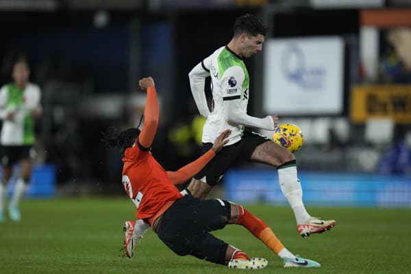 Kapitán maďarskej futbalovej reprezentácie v službách anglického FC Liverpool Dominik Szoboszlai predvádza v Premier League výborné výkony