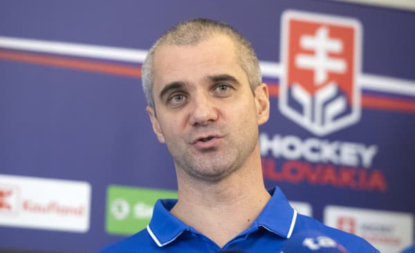 Ivan Feneš, hlavný tréner slovenskej hokejovej reprezentácie do 20 rokov.