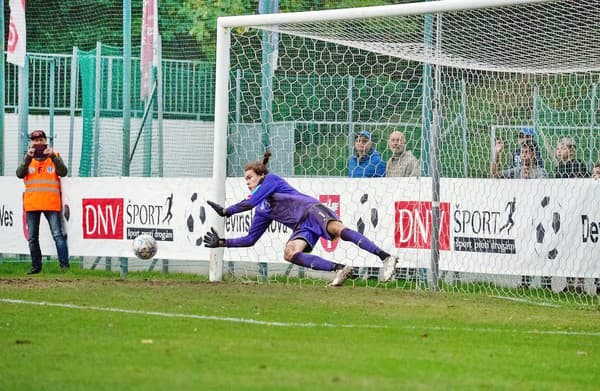 Jeho cieľom je futbalovo rásť a spraviť kariéru.