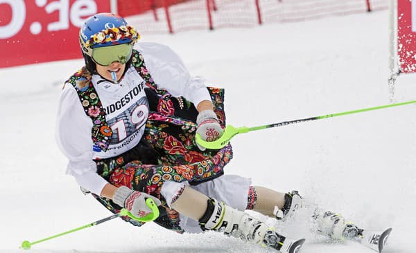 Veronika ukončila kariéru v roku 2018 jazdou v slovenskom kroji.