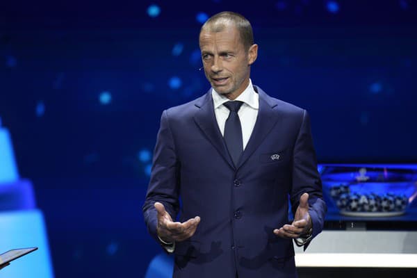 Prezident UEFA Aleksander Čeferin sa dohodol na spolupráci s vládou Spojených arabských emirátov.