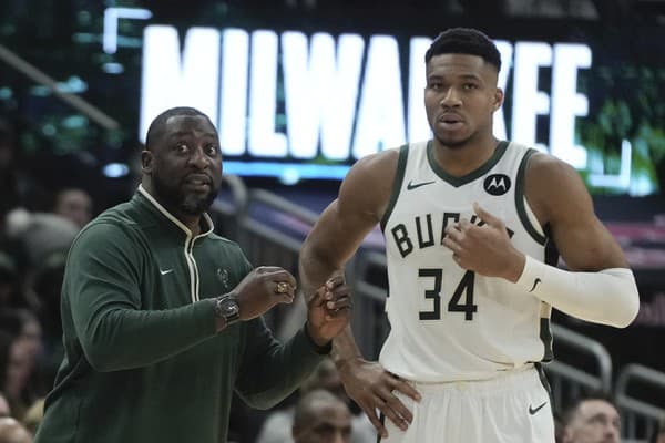 Giannis Antetokounmpo si vytvoril nové kariérne maximum a prekonal klubový rekord.