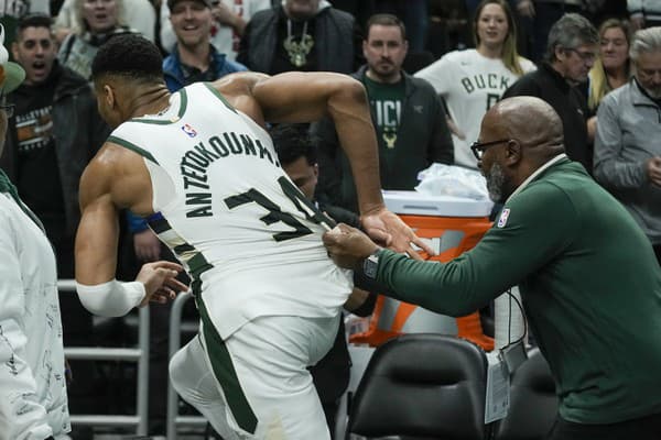 Giannis Antetokounmpo si vytvoril nové kariérne maximum a prekonal klubový rekord.