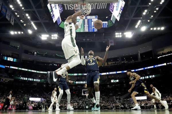 Giannis Antetokounmpo si vytvoril nové kariérne maximum a prekonal klubový rekord.