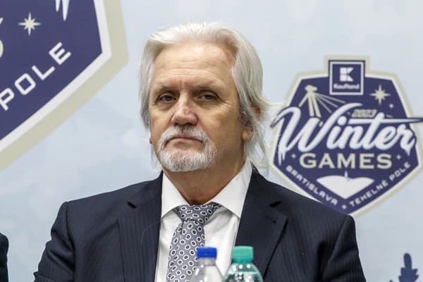 Na snímke majiteľ hokejového klubu HC Slovan Bratislava Rudolf Hrubý.