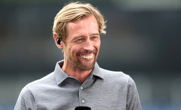 Legendárny anglický futbalista Peter Crouch.