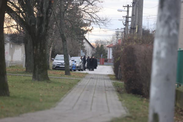 Miestom posledného odpočinku Rudolfa Hrubého je cintorín vo Vajnoroch, kde ho najbližšia rodina v tichosti pochovala.