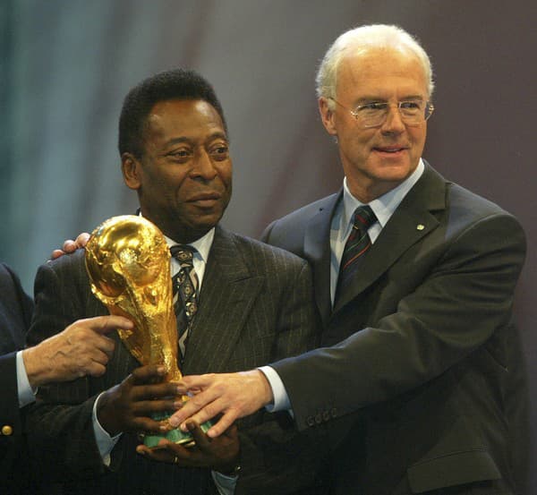 Legenda nemeckého i svetového futbalu Franz Beckenbauer (vpravo).