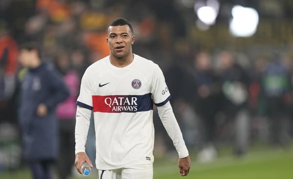 Mbappé je spájaný s prestup do Realu Madrid a Saudskej Arábie. 